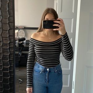 longlseeve off shoulders